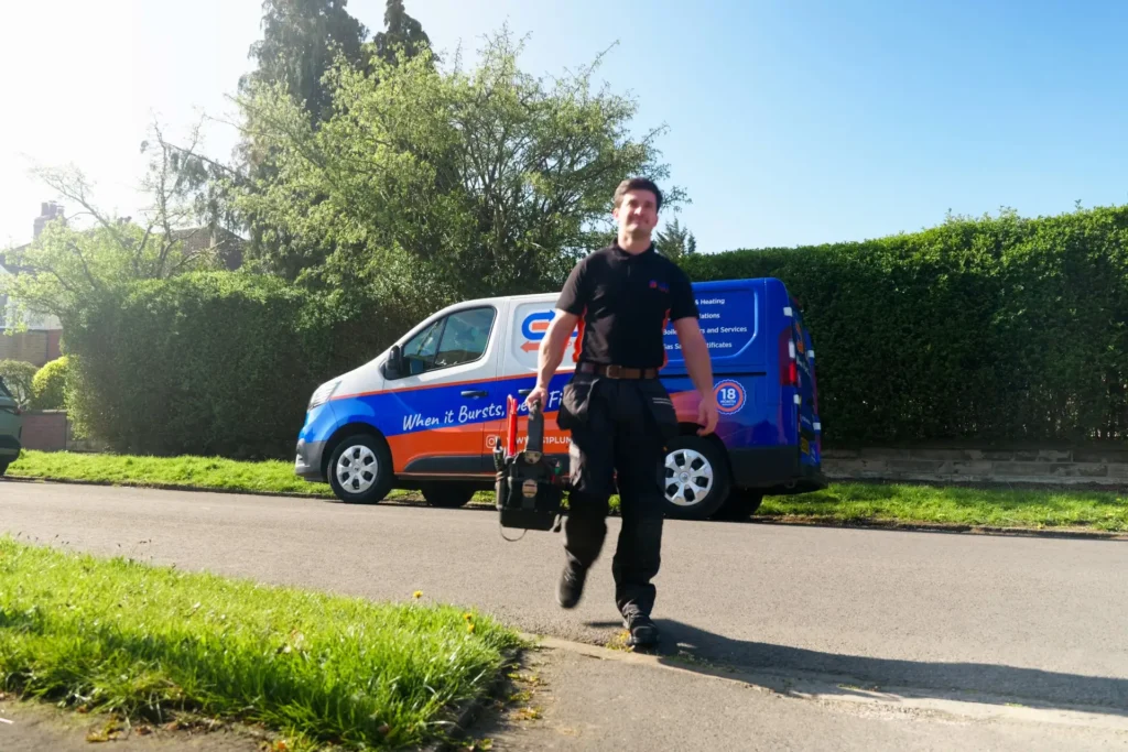 LS1 Plumbing Plumber in Leeds On Emergency Callout In Yorkshire With His Plumbing Tools